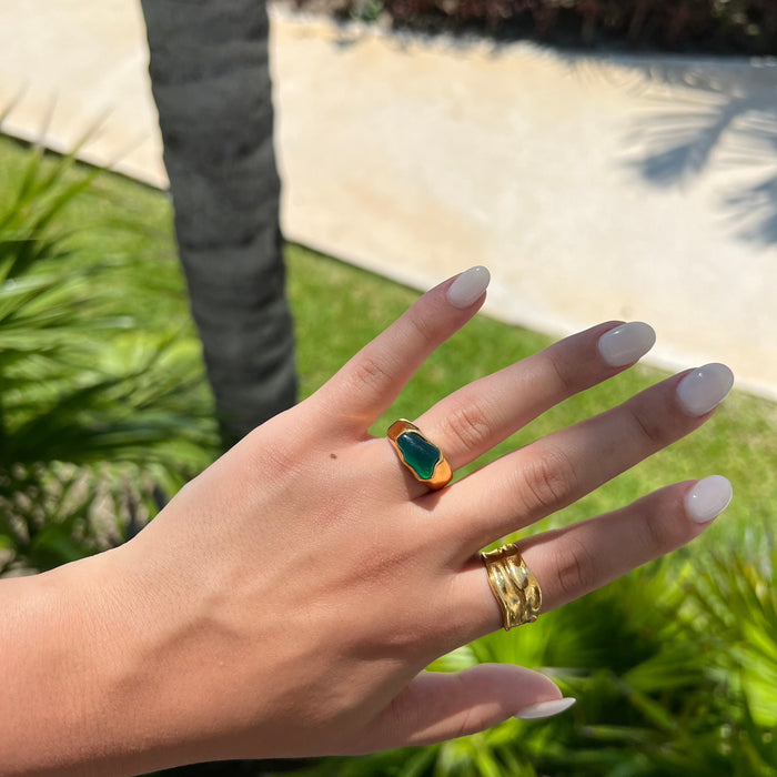 Gold Ring With Green Onyx Stone 